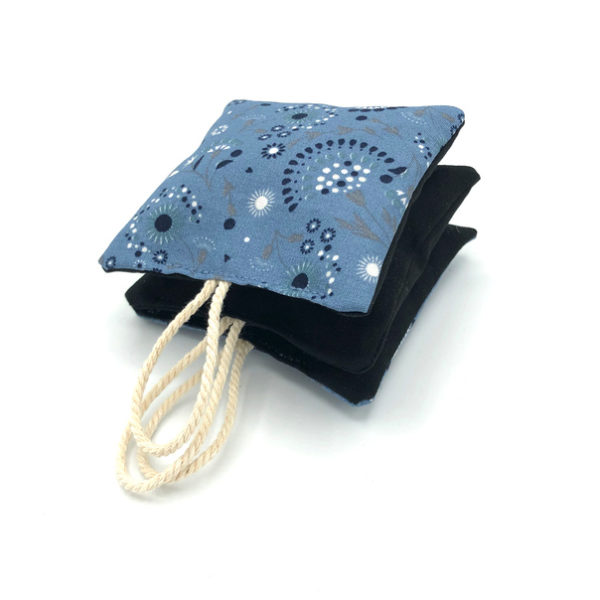catzup-Lavendelkissen mit Aufhängeschleife - "Blau mit Schwarz" - 3er Set – Bild 4
